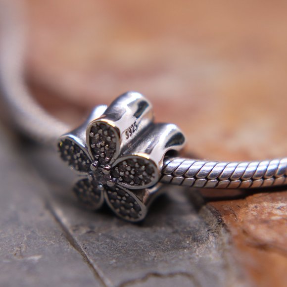 Sparkling Daisy Flower Pave Bracelet Charm - S925 Sterling Silver Fits Pandora - Picture 2 of 6